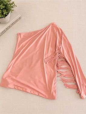One-Shoulder Pink Blouson with Fringe Sleeve